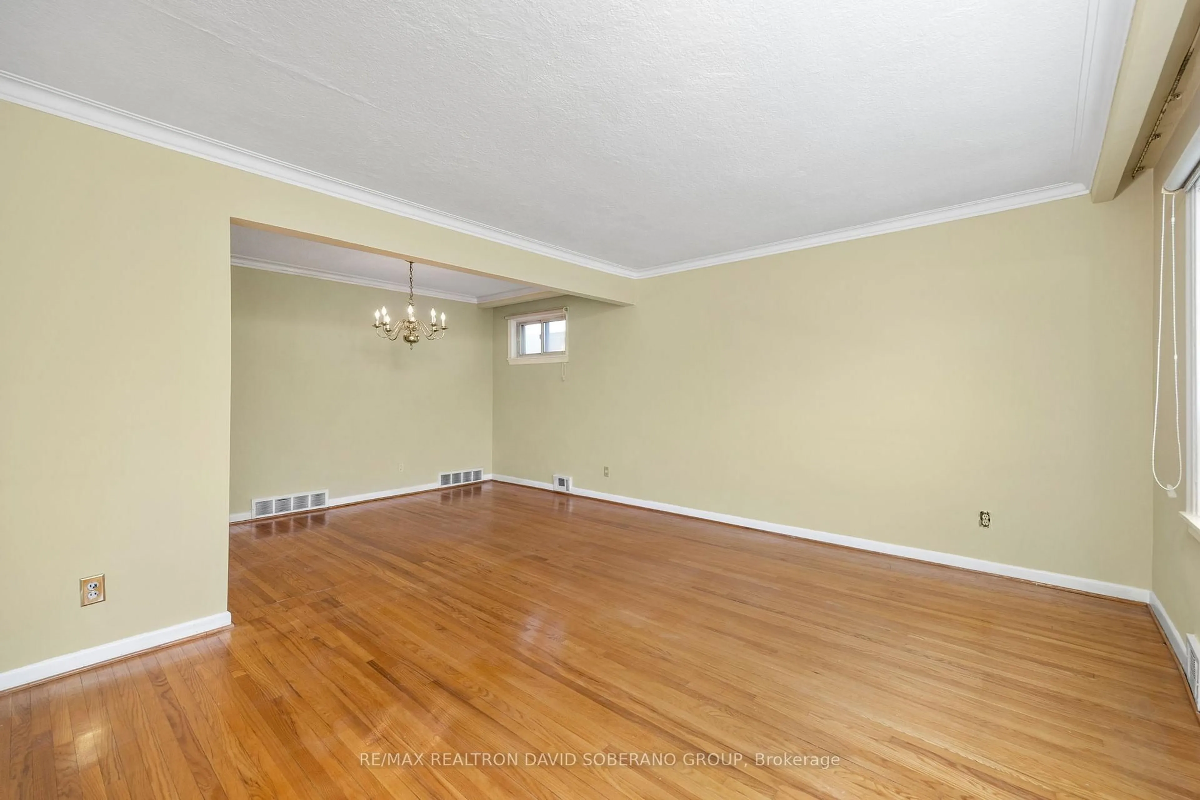 A pic of a room for 100 Sultana Ave, Toronto Ontario M6A 1T3