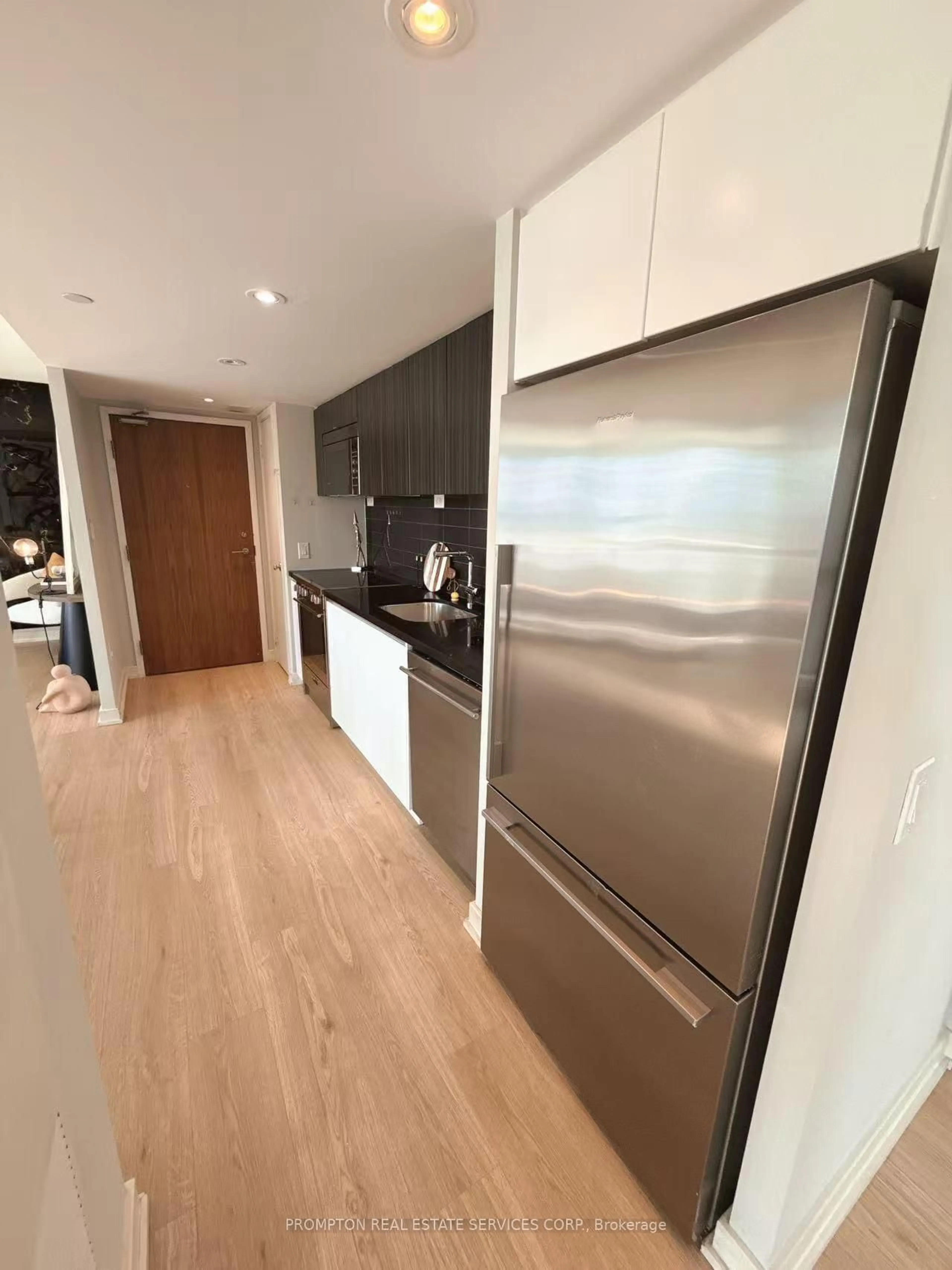 Unknown for 75 Queens Wharf Rd #1615, Toronto Ontario M5V 0J8