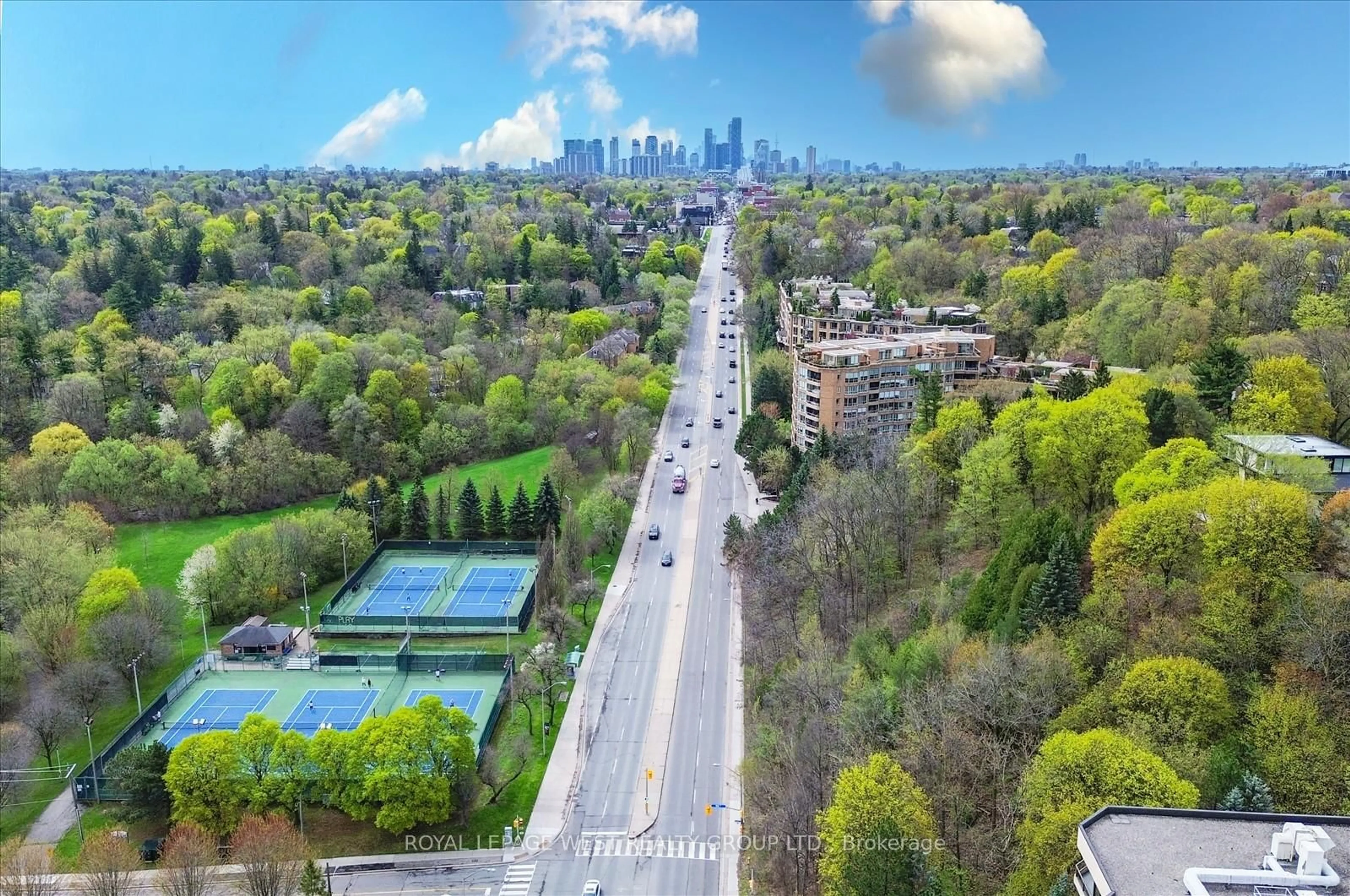 A pic from outside/outdoor area/front of a property/back of a property/a pic from drone, city buildings view from balcony for 3900 Yonge St #909, Toronto Ontario M4N 3N6