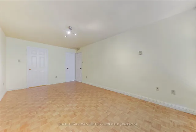 Additional property image - 3900 Yonge St Unit 909