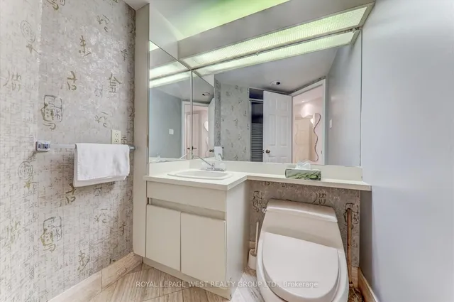 Additional property image - 3900 Yonge St Unit 909