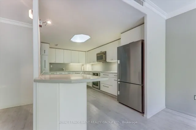 Additional property image - 3900 Yonge St Unit 909