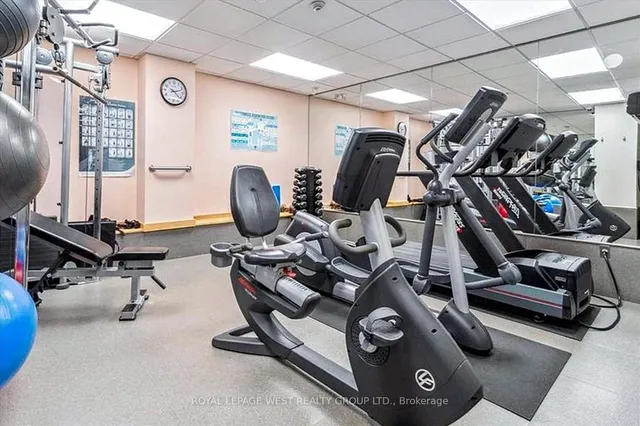 Additional property image - 3900 Yonge St Unit 909