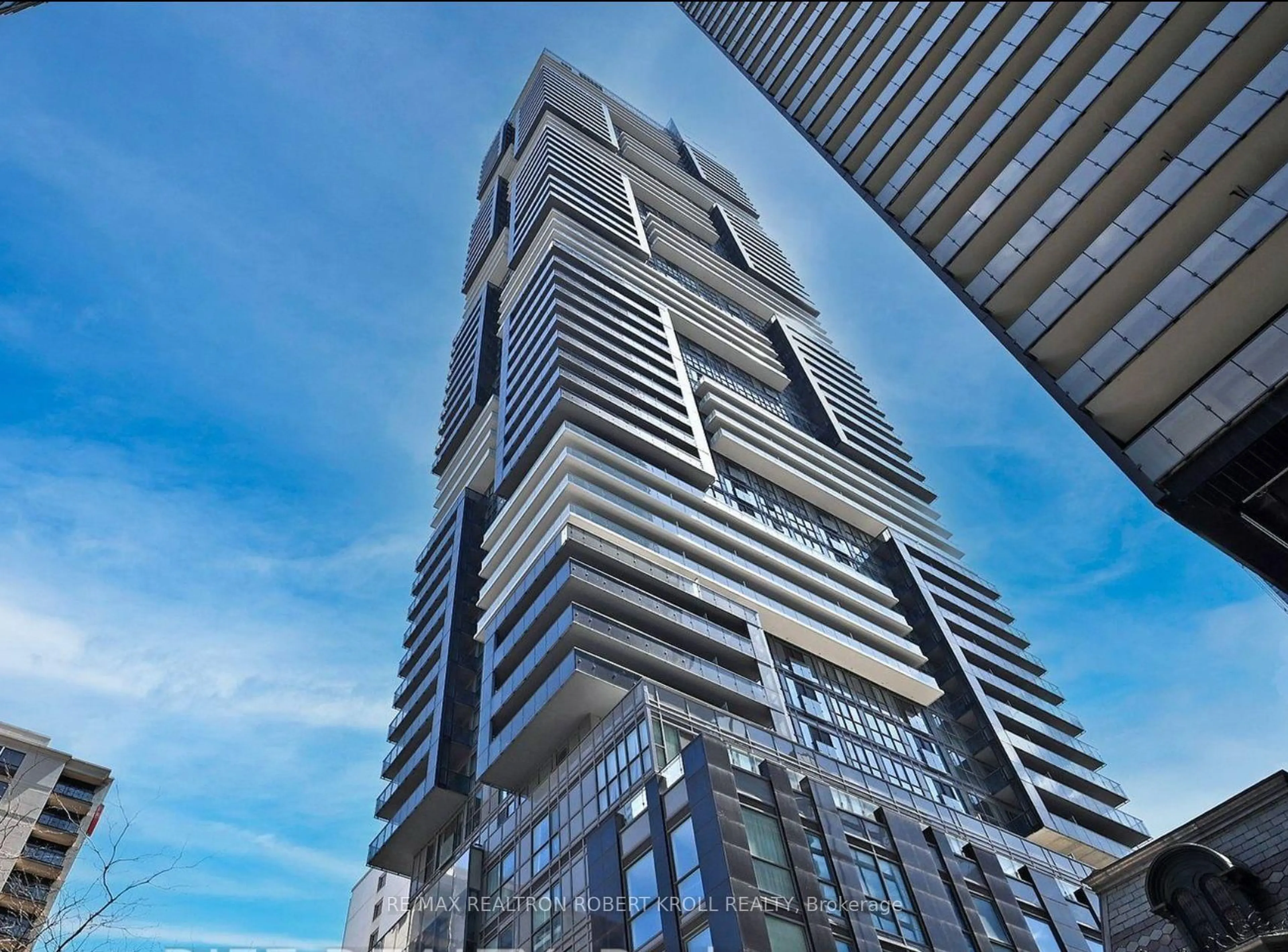 Indoor foyer for 7 Grenville St #522&622, Toronto Ontario M4Y 0E9