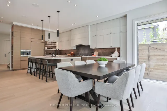Additional property image - 2 Marchwood Dr