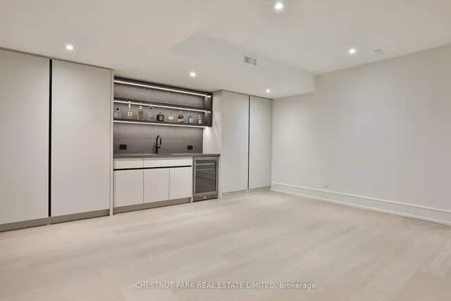 Additional property image - 2 Marchwood Dr
