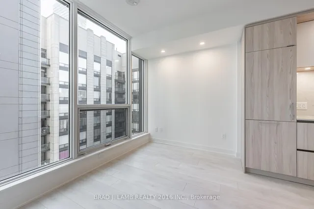 Additional image 17 of 15 Mercer St Unit 1307