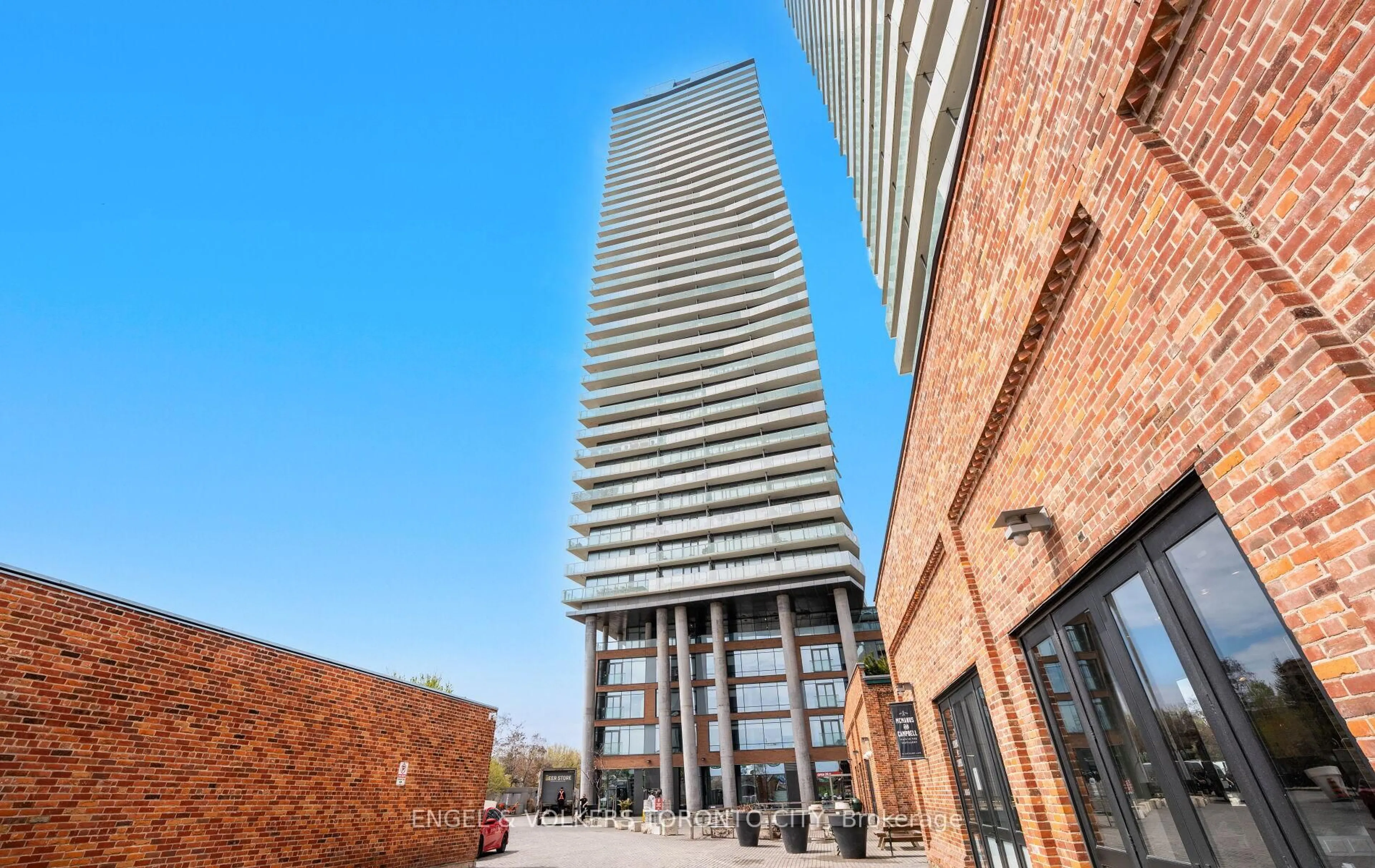 Indoor foyer for 70 Distillery Lane #2105, Toronto Ontario M5A 0E3
