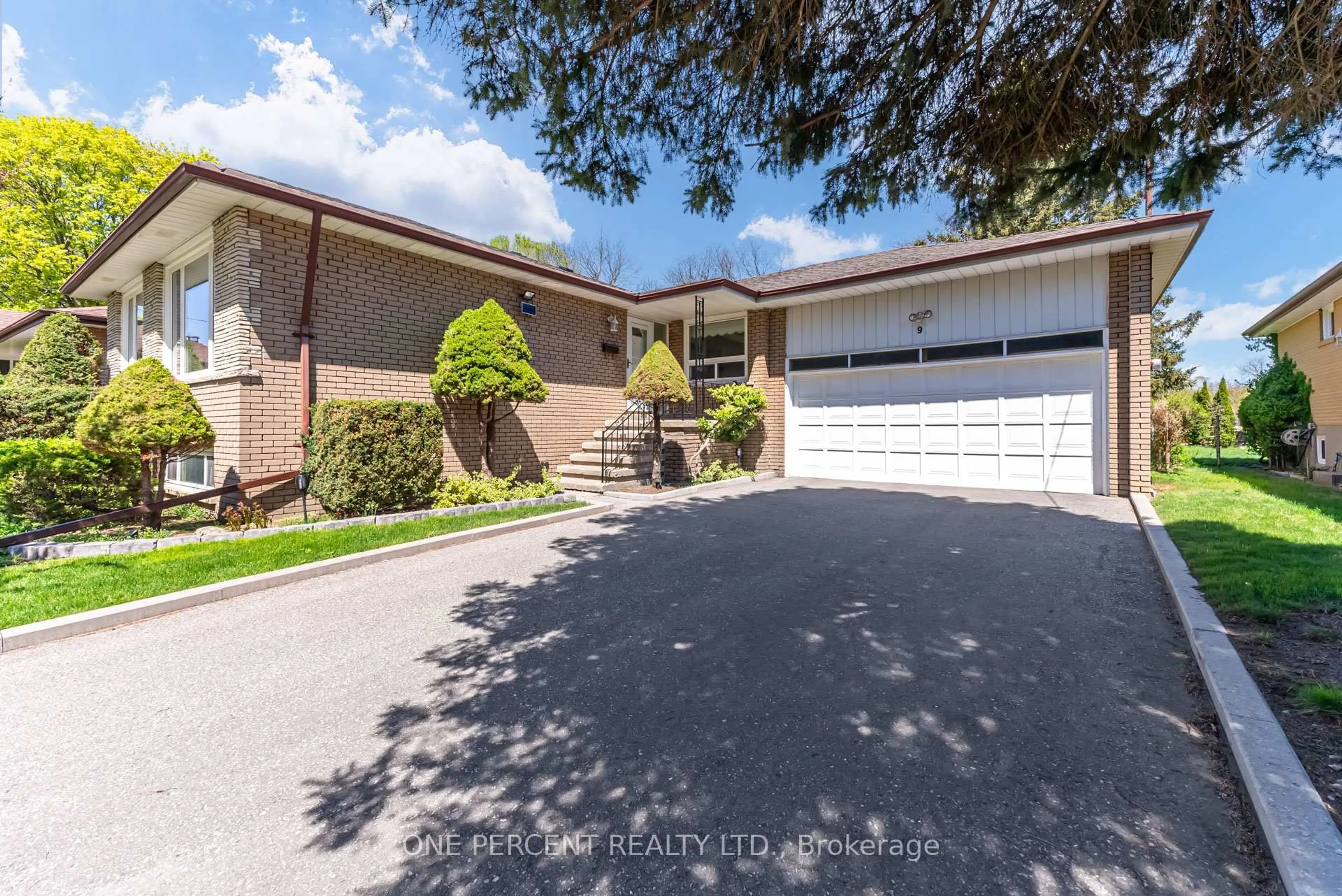 Unknown for 9 Geraldton Cres, Toronto Ontario M2J 2R5