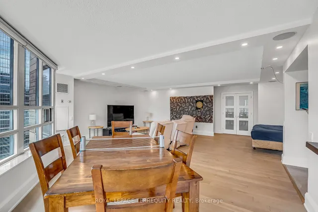 Additional property image - 71 Simcoe St Unit 2103