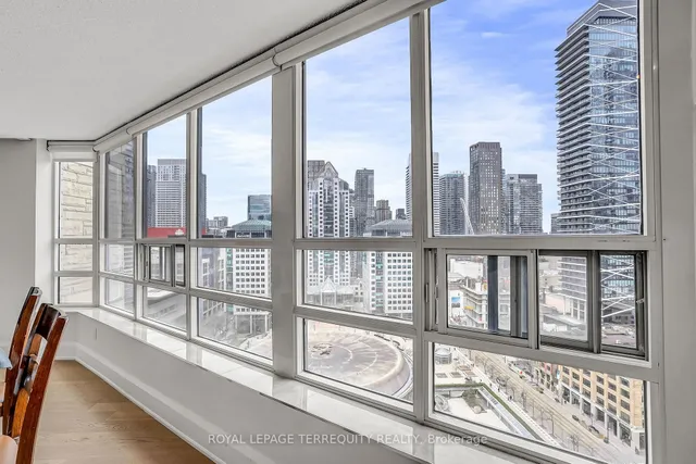 Additional property image - 71 Simcoe St Unit 2103