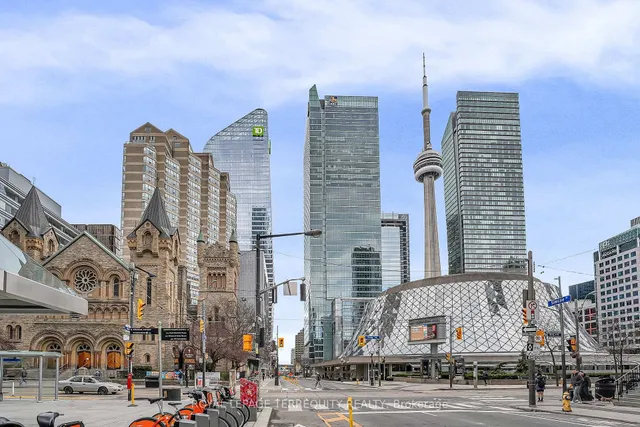 Additional property image - 71 Simcoe St Unit 2103