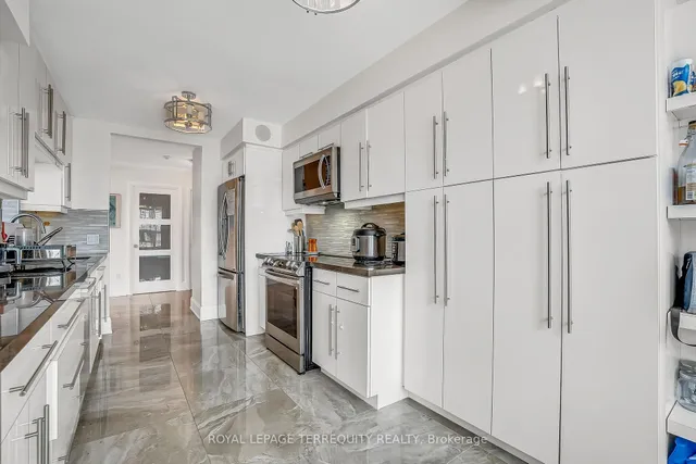 Additional property image - 71 Simcoe St Unit 2103