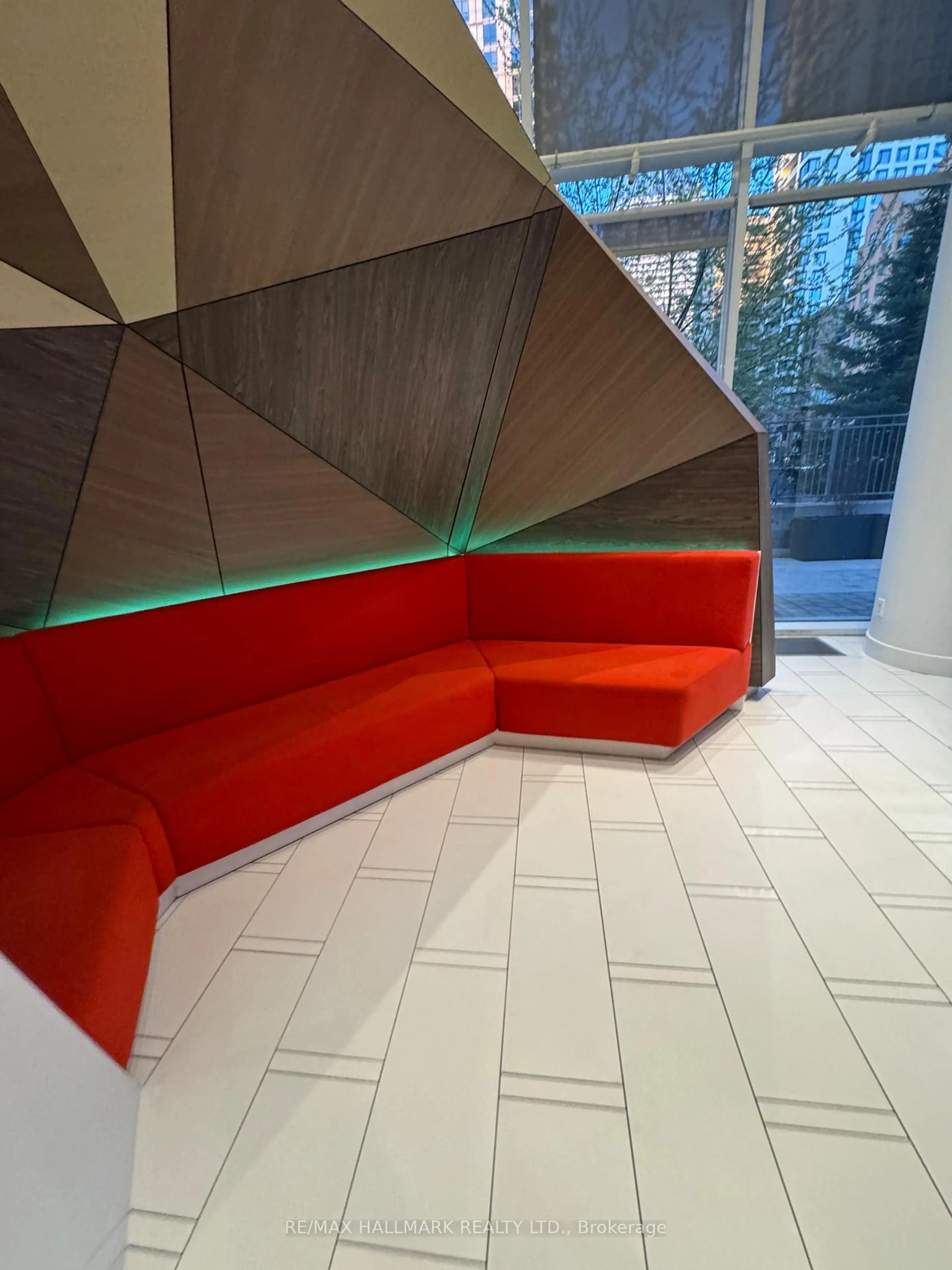 Lobby for 30 Roehampton Ave #418, Toronto Ontario M4P 0B9