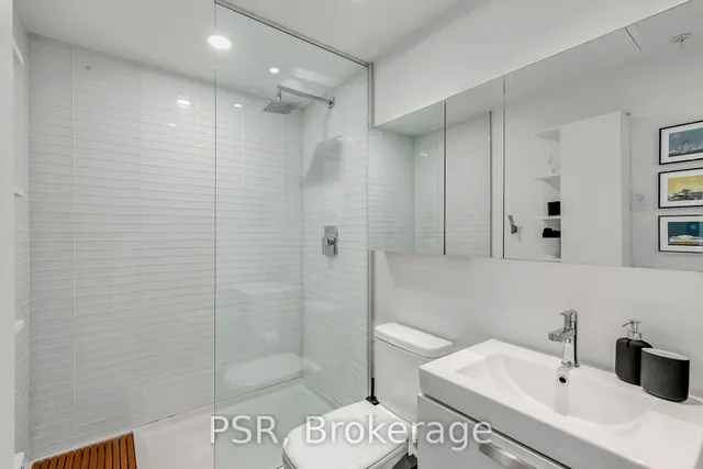 Additional property image - 629 King St Unit 620