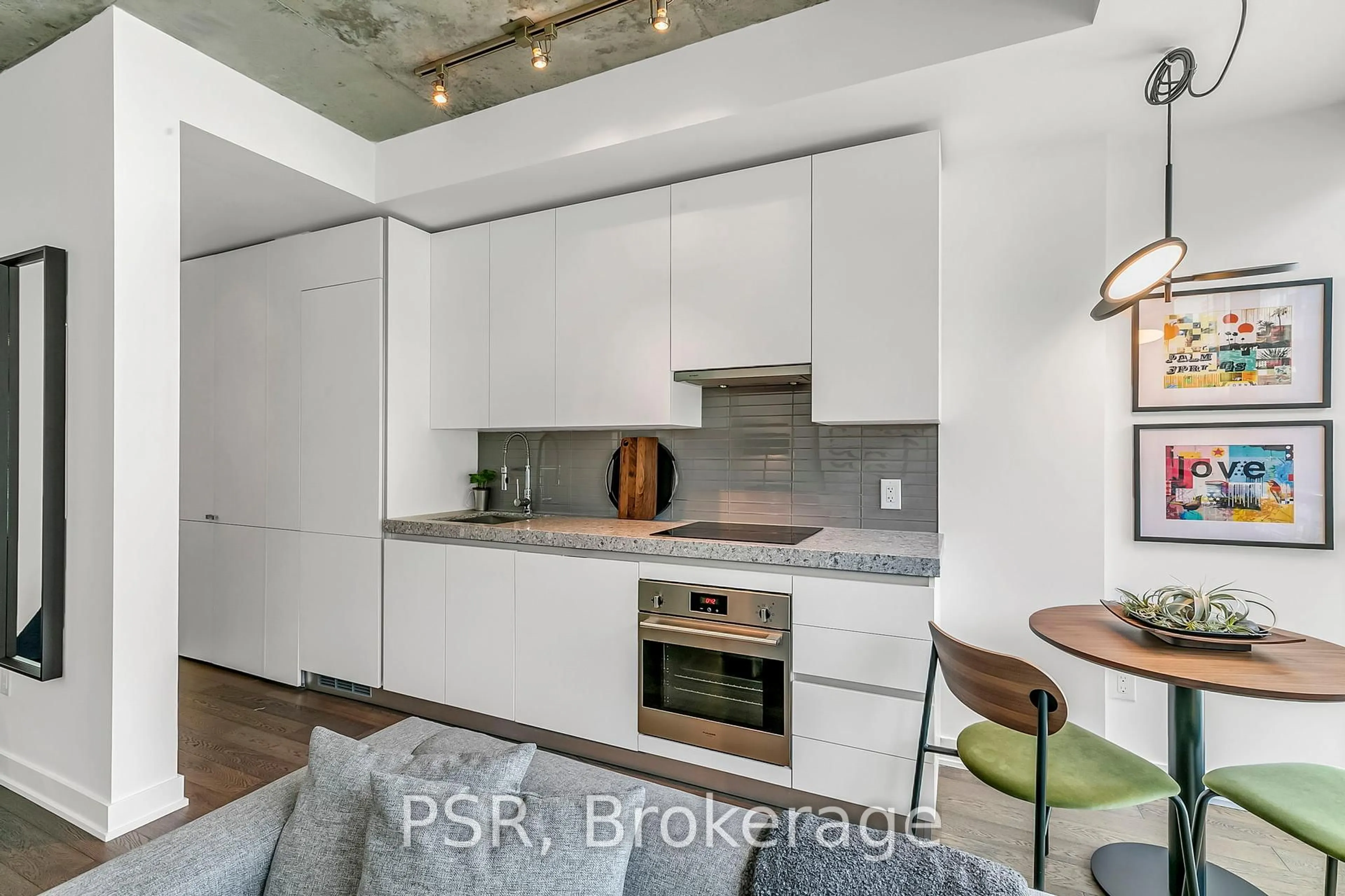 Open concept kitchen, unknown for 629 King St #620, Toronto Ontario M5V 1M5