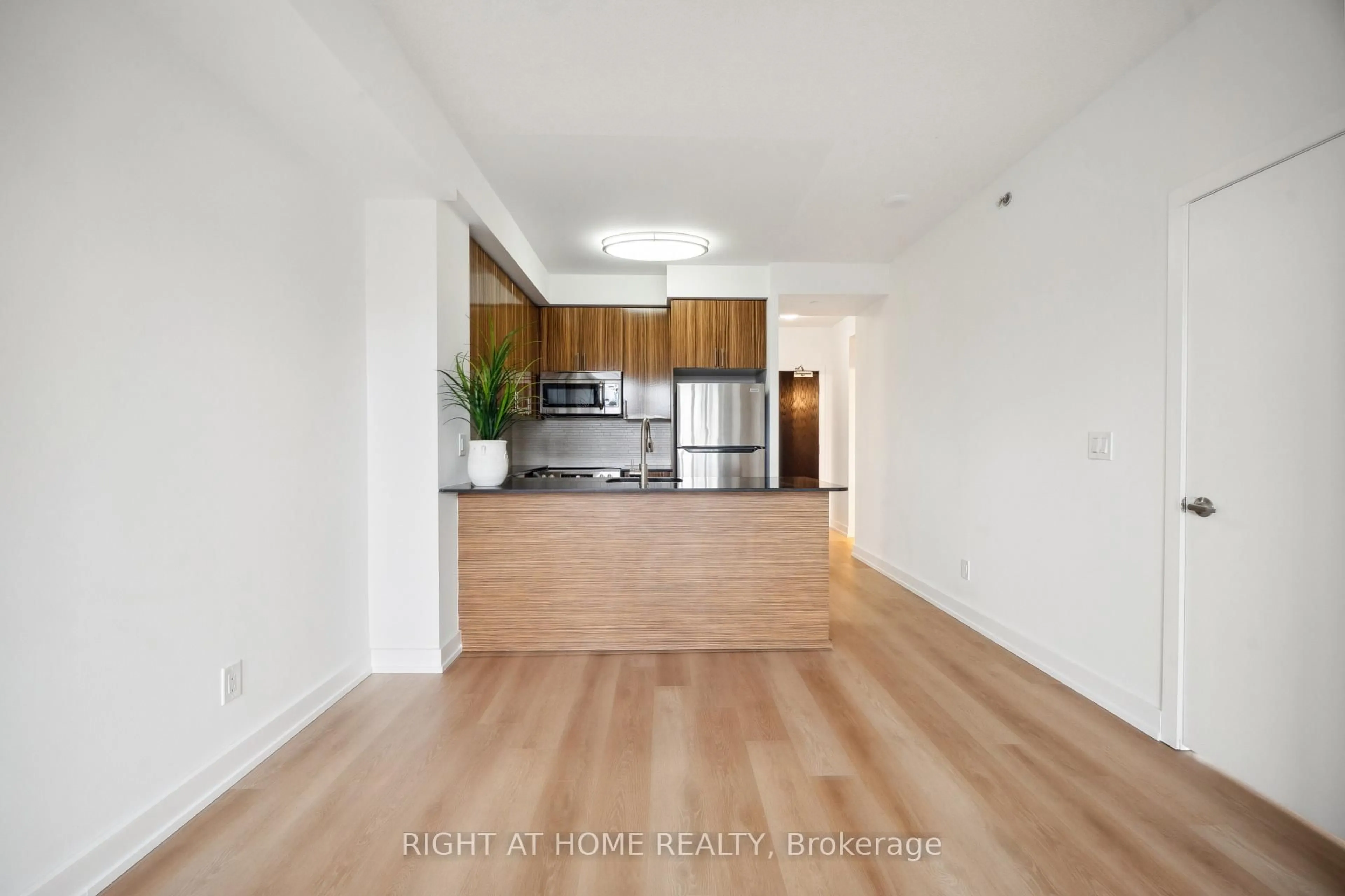 Unknown for 225 Sackville St #1005, Toronto Ontario M5A 0B9