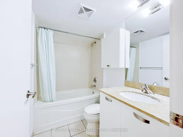 Additional property image - 37 Grosvenor St Unit 1009