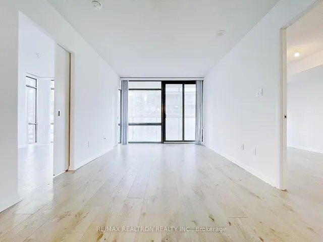 Additional property image - 37 Grosvenor St Unit 1009