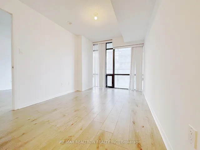 Additional property image - 37 Grosvenor St Unit 1009
