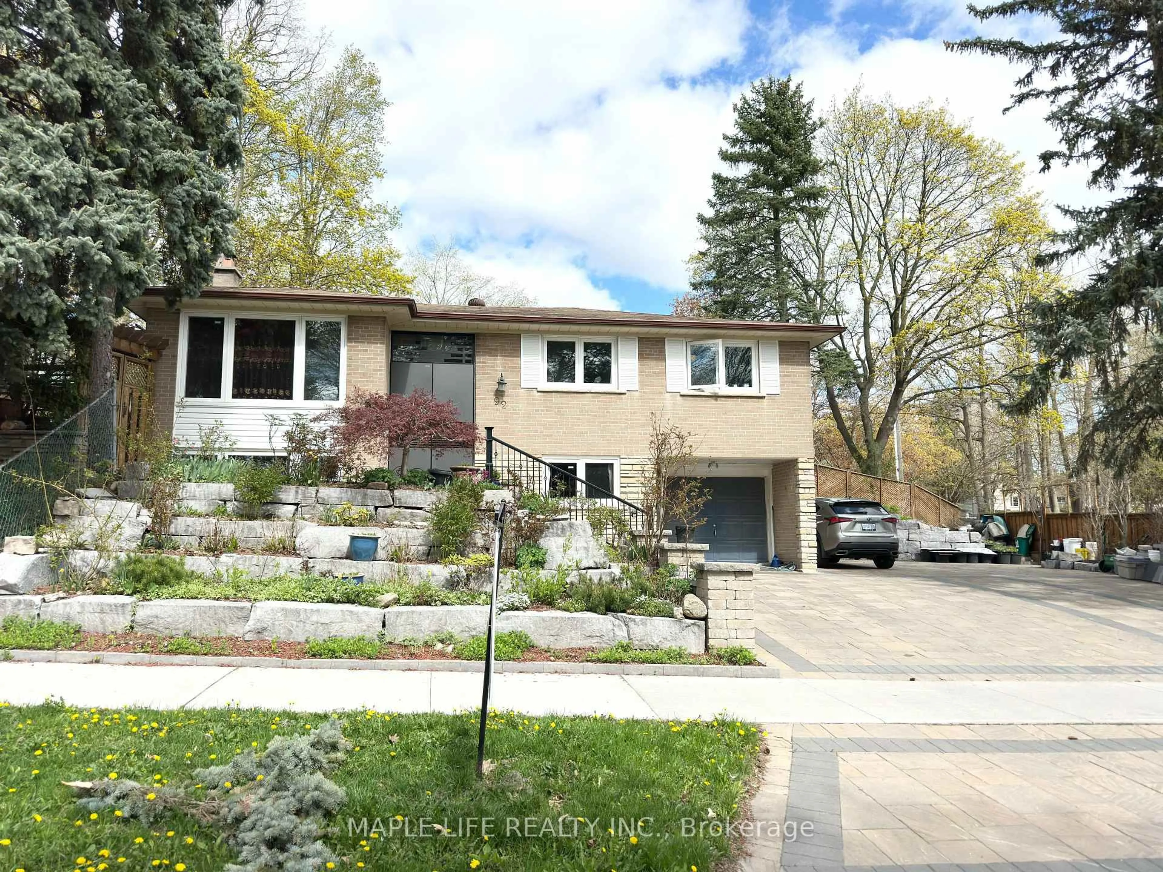 Unknown for 92 Rameau Dr, Toronto Ontario M2H 1T9