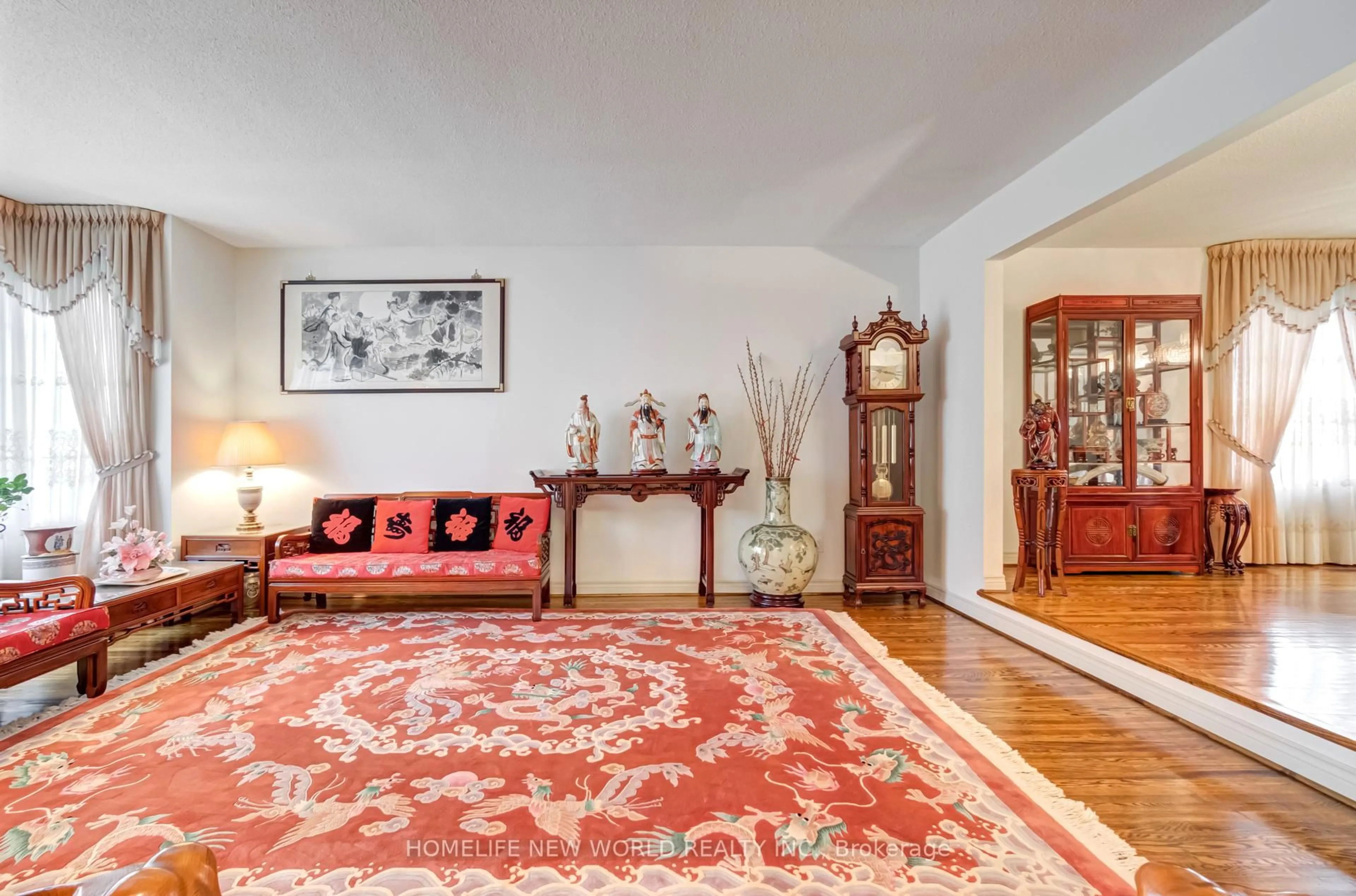 Indoor foyer for 4 Tarbert Rd, Toronto Ontario M2M 2Y2