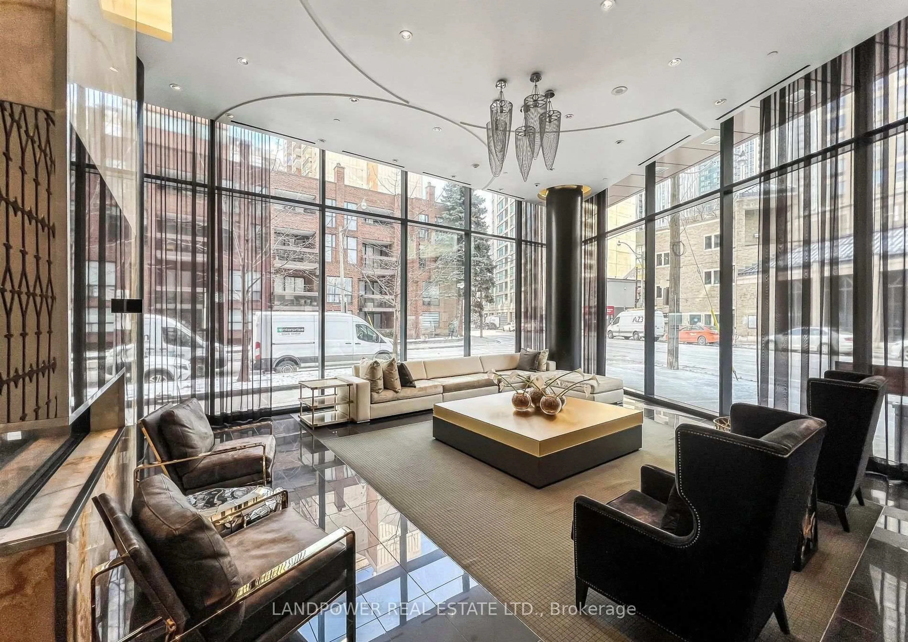 Lobby for 32 Davenport Rd #2708, Toronto Ontario M5R 0B5