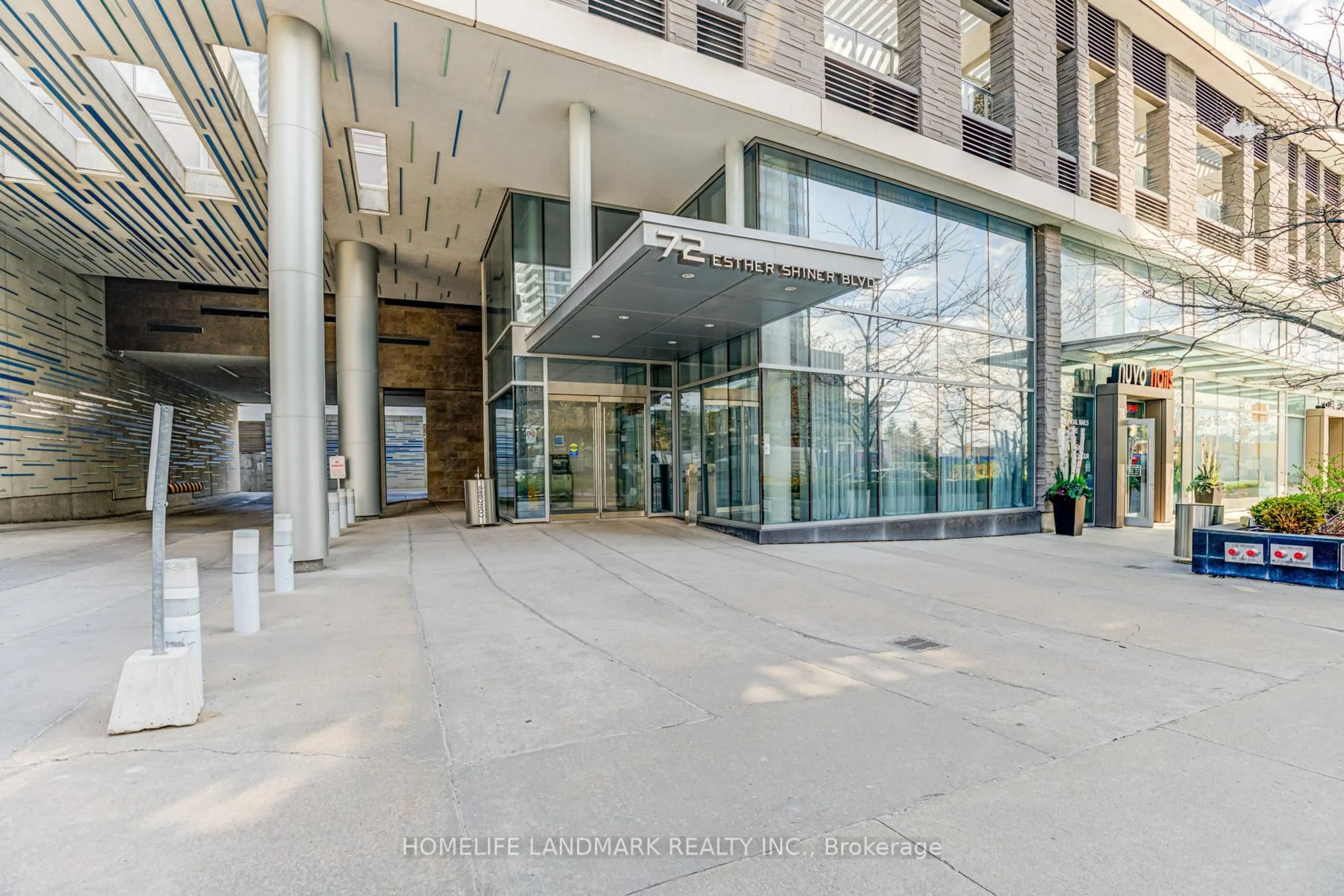 Indoor foyer for 72 Esther Shiner Blvd #1003, Toronto Ontario M2K 0C4