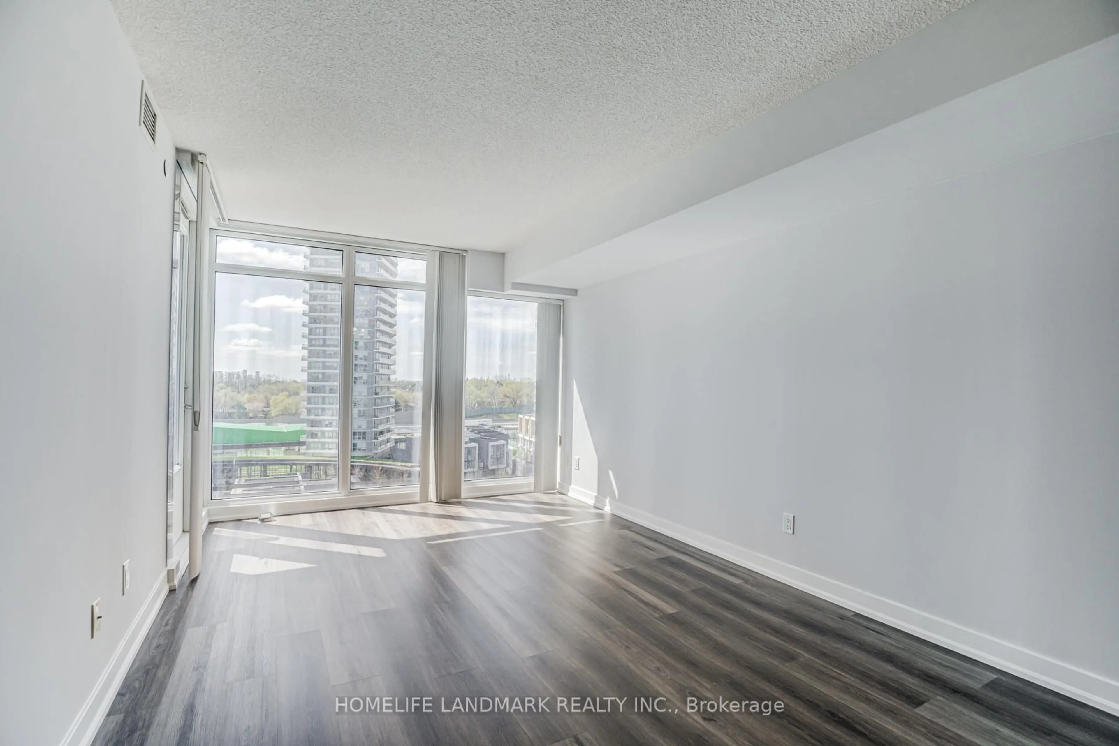 A pic of a room for 72 Esther Shiner Blvd #1003, Toronto Ontario M2K 0C4
