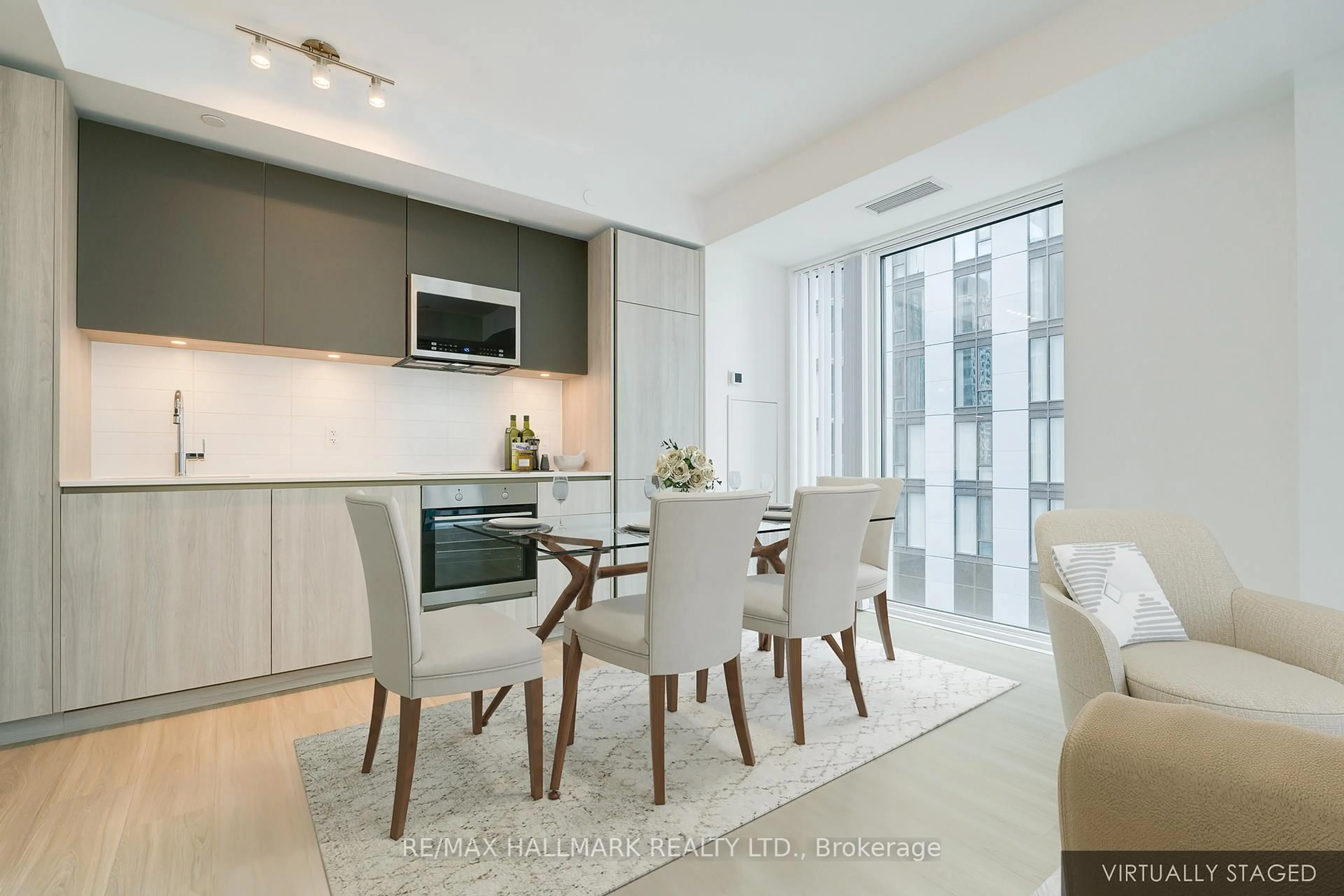 Unknown for 8 Widmer St #2905, Toronto Ontario M5V 0W6