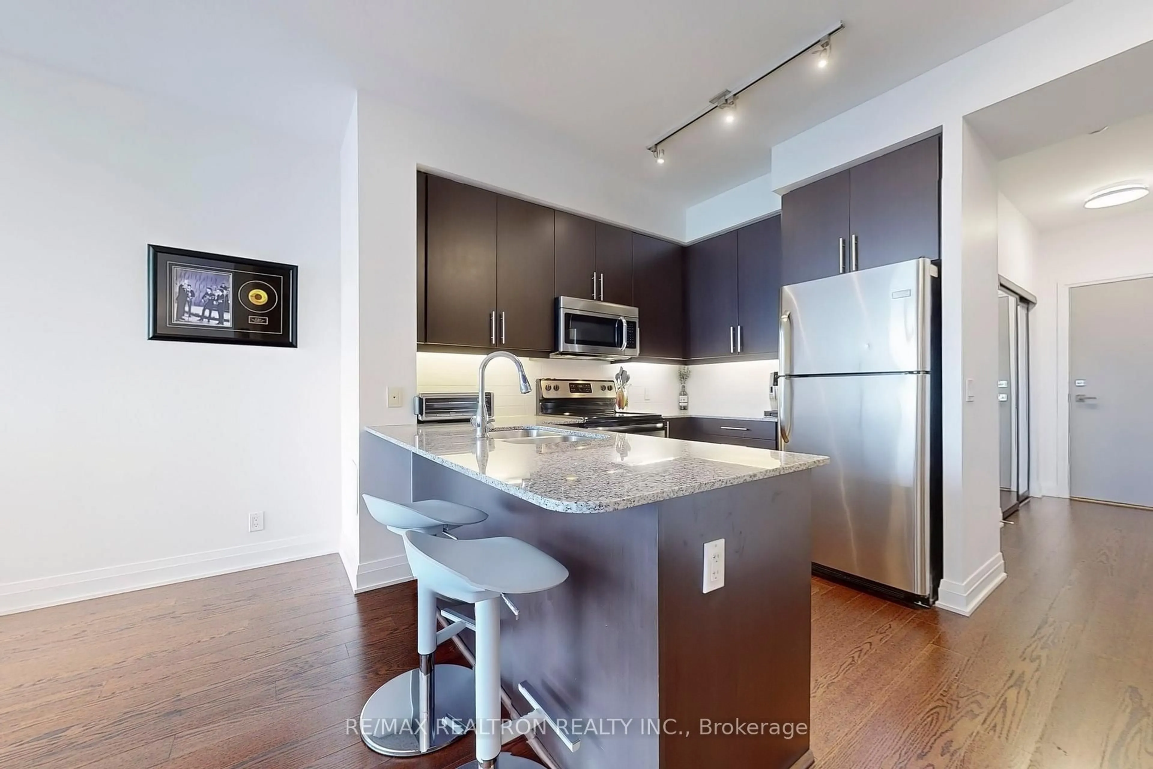 Open concept kitchen, unknown for 530 St Clair Ave #1701, Toronto Ontario M6C 0A2