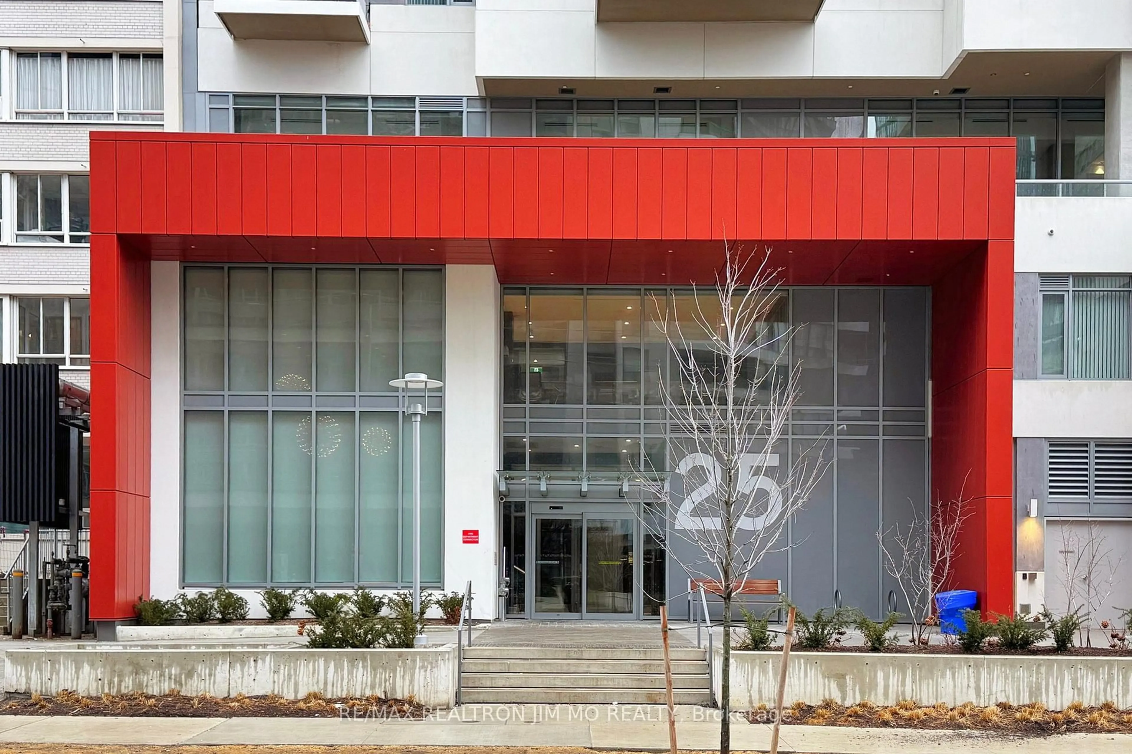 Indoor foyer for 25 Holly St #1605, Toronto Ontario M4S 0E3