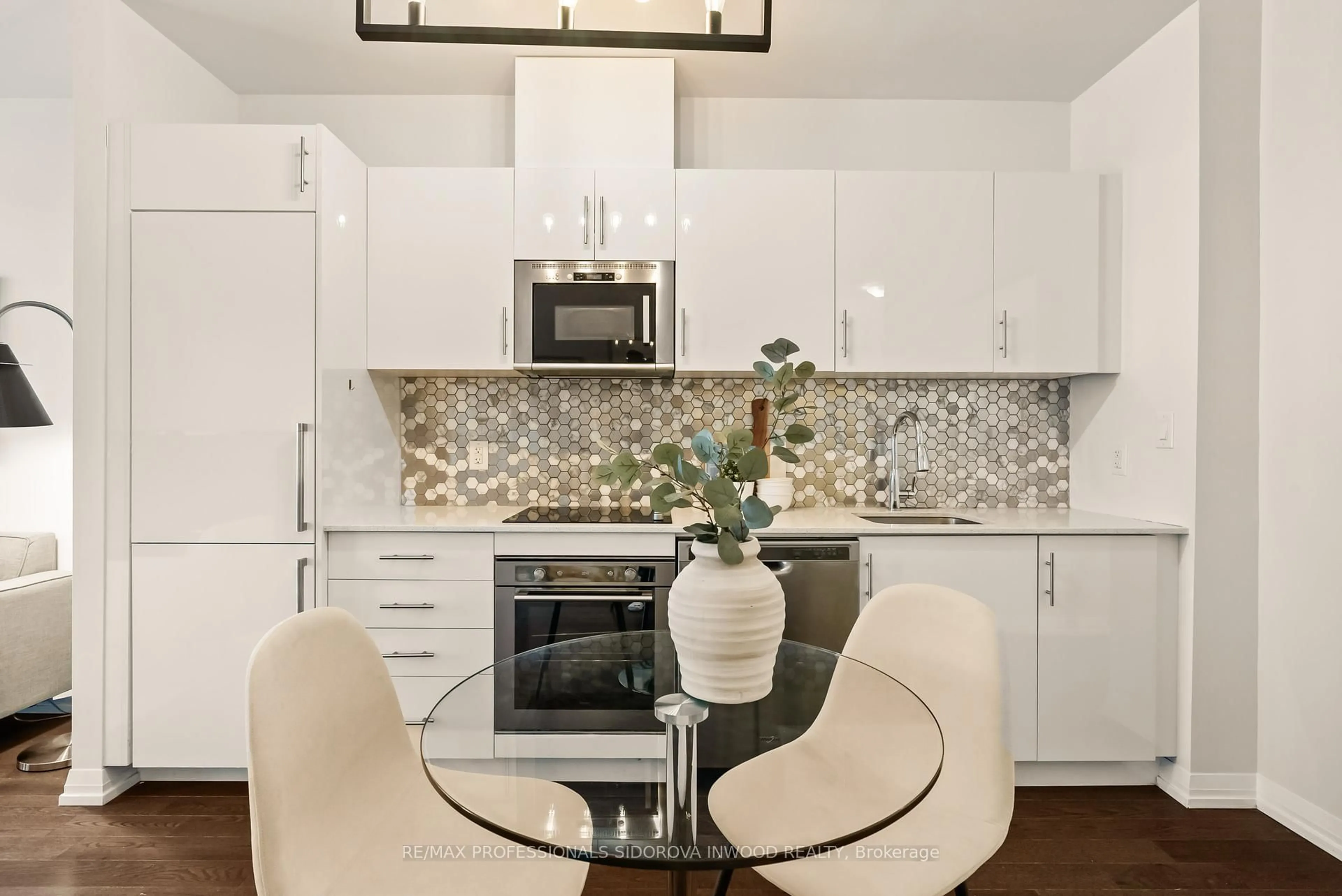 Open concept kitchen, unknown for 460 Adelaide St #102, Toronto Ontario M5A 1N6