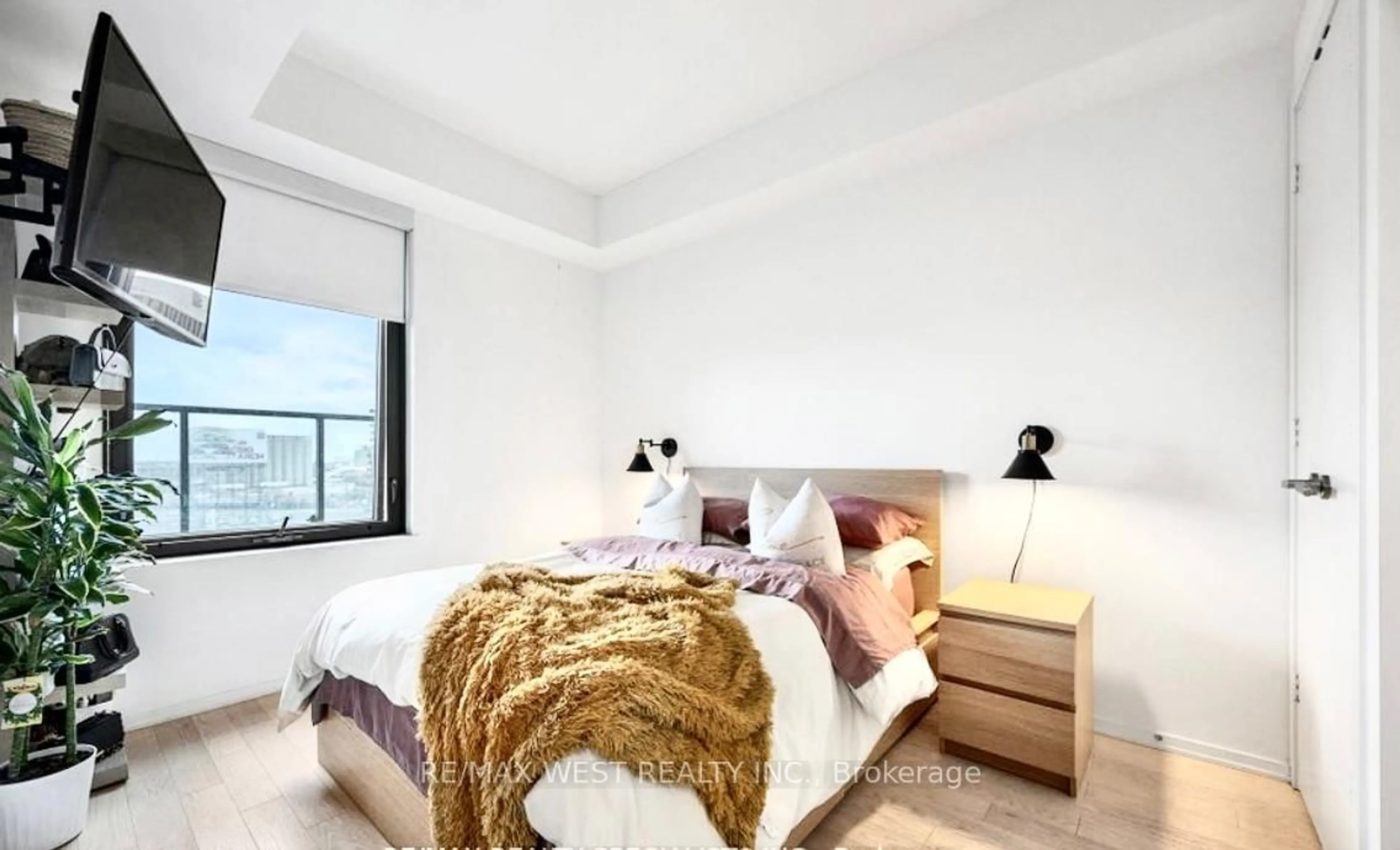 Bedroom with bed, unknown for 12 Bonnycastle St #609, Toronto Ontario M5A 0C8