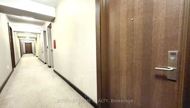 Additional image 5 of 386 Yonge St Unit 3901