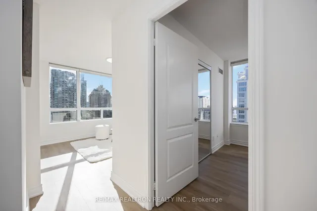 Additional property image - 3 Rean Dr Unit 1101