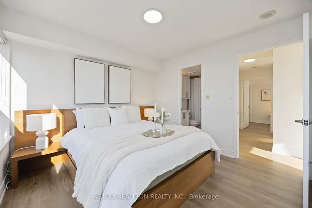 Additional property image - 3 Rean Dr Unit 1101