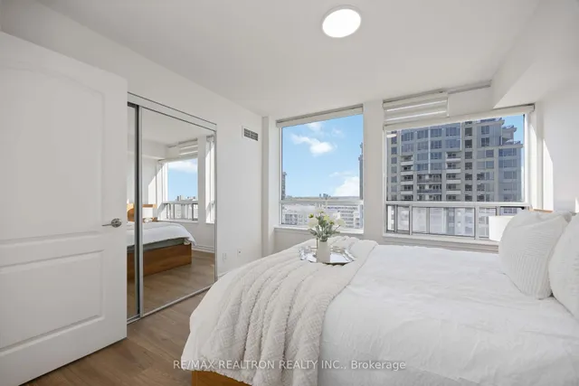 Additional property image - 3 Rean Dr Unit 1101