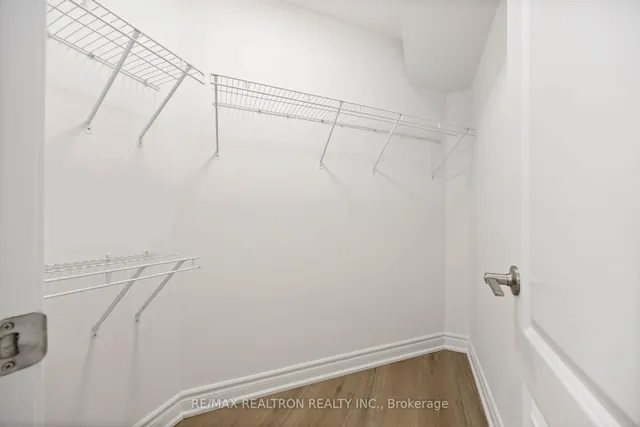 Additional property image - 3 Rean Dr Unit 1101