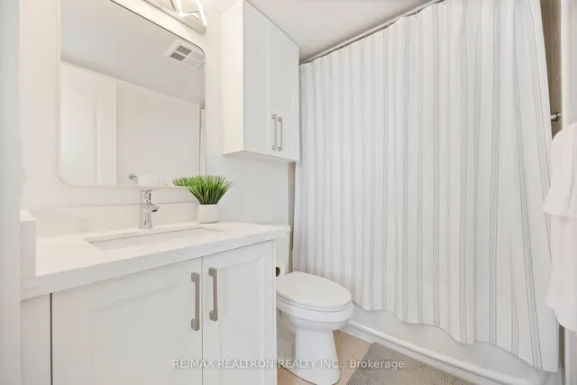 Additional property image - 3 Rean Dr Unit 1101