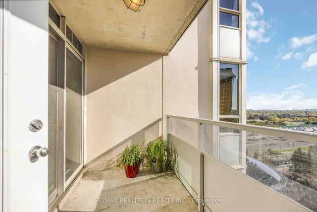 Additional property image - 3 Rean Dr Unit 1101