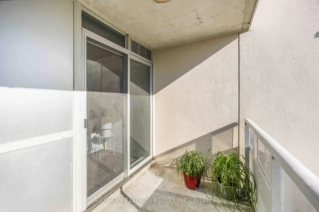 Additional property image - 3 Rean Dr Unit 1101