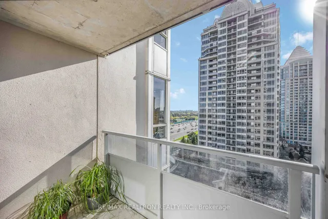 Additional property image - 3 Rean Dr Unit 1101