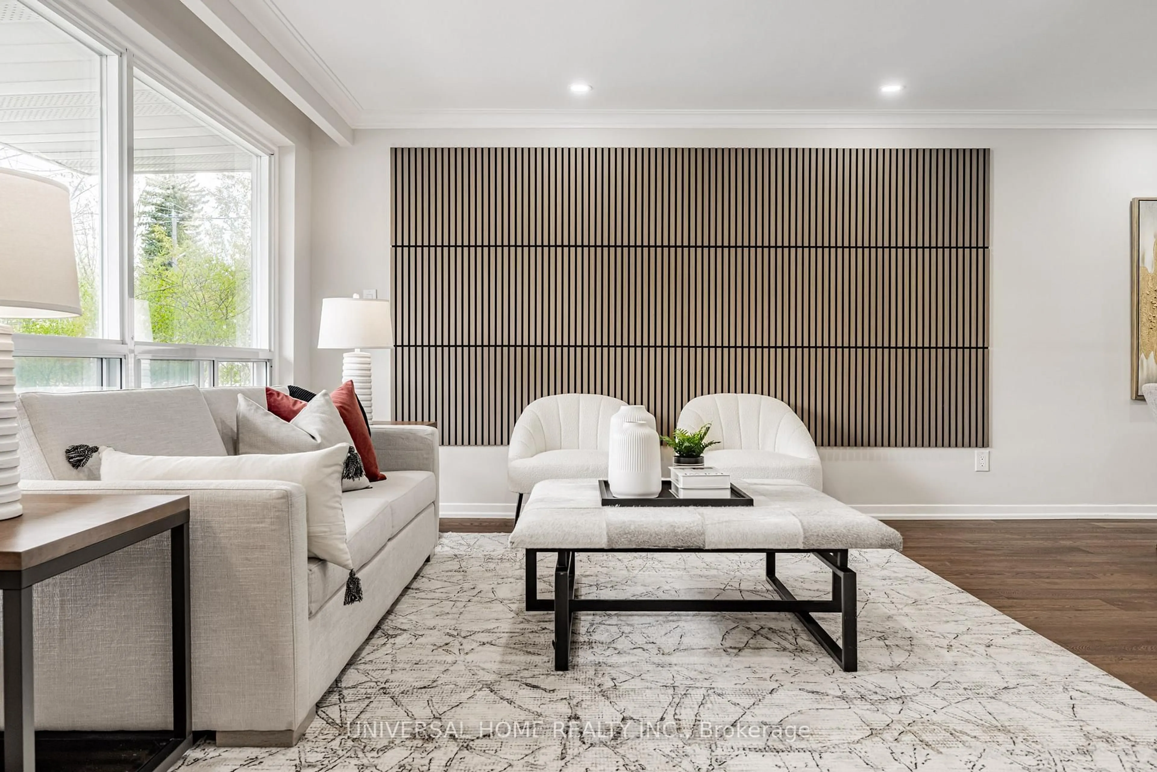 Living room with furniture, unknown for 315 Willowdale Ave, Toronto Ontario M2N 5A1