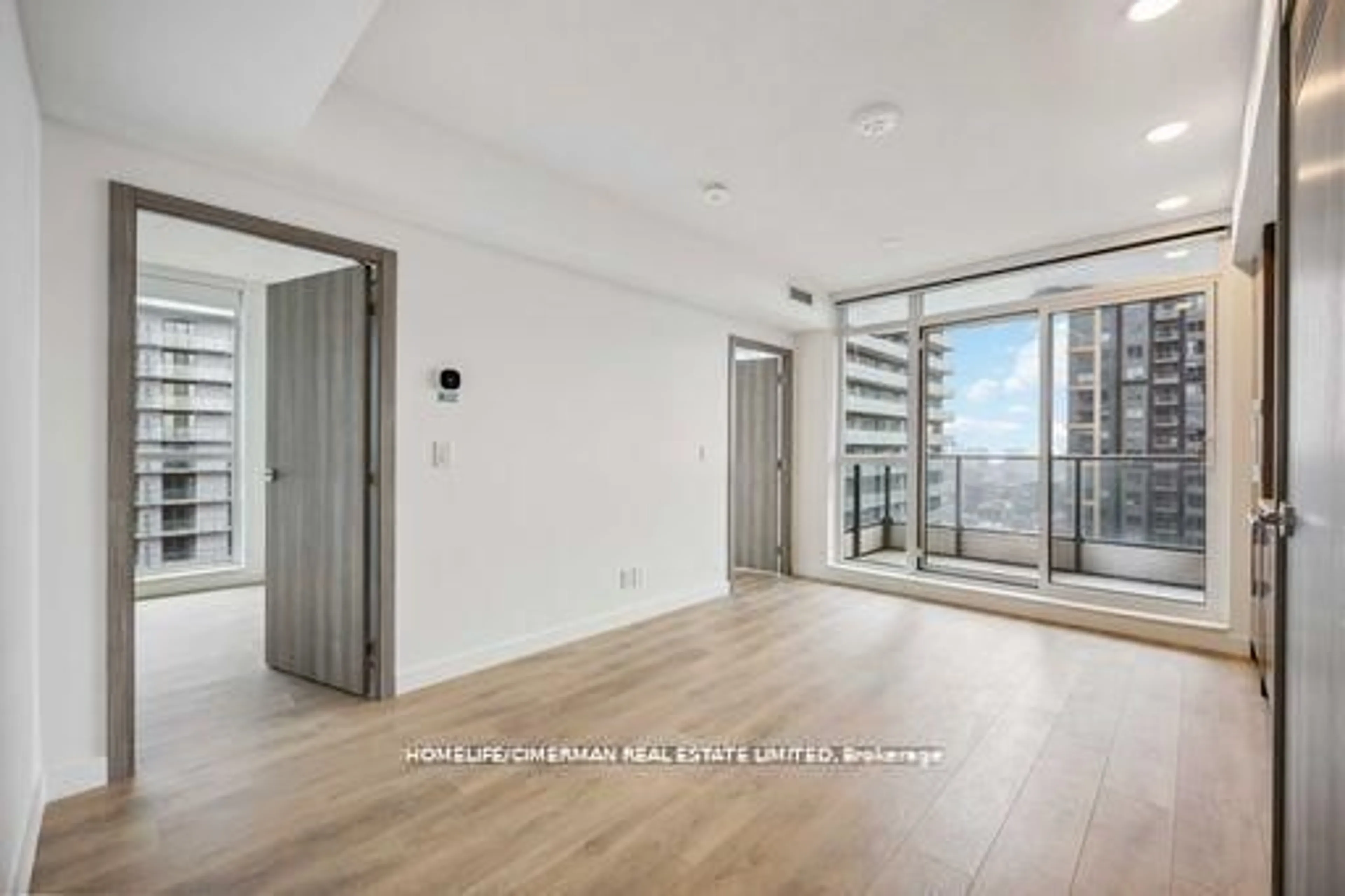 A pic of a room for 38 Widmer St #3907, Toronto Ontario M5V 0P7