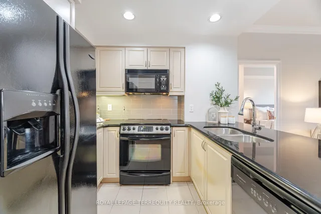 Additional property image - 1101 Leslie St Unit 305