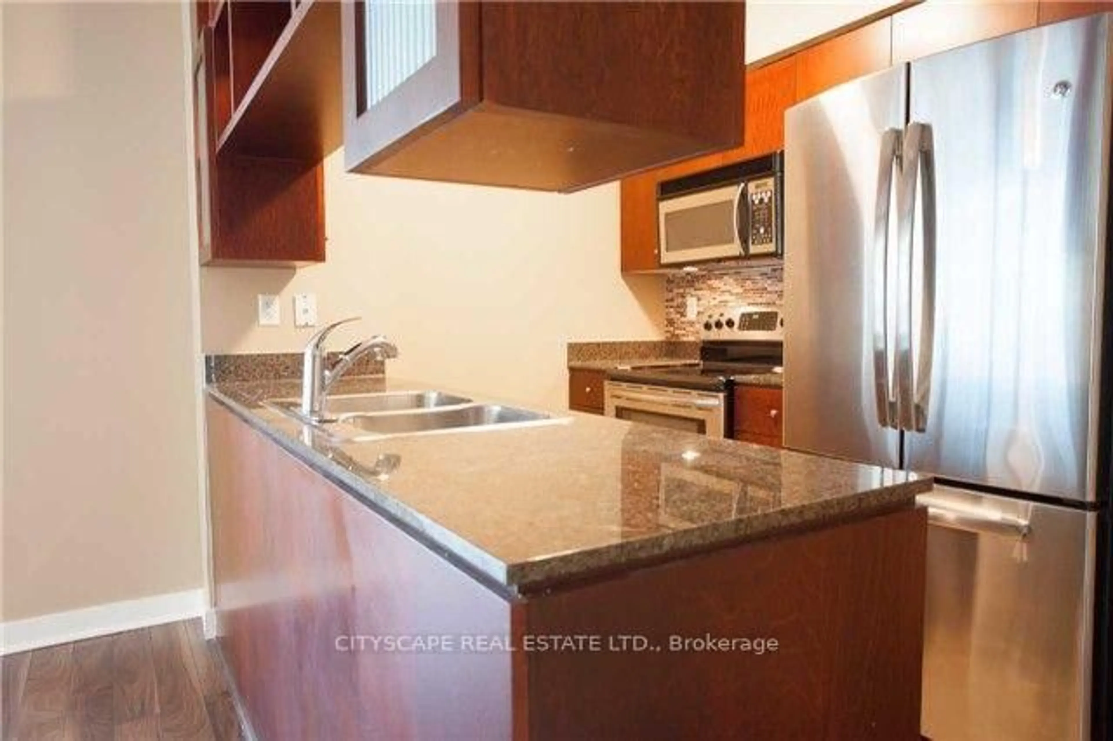 Standard kitchen, unknown for 397 Front St #1110, Toronto Ontario M5V 3S1