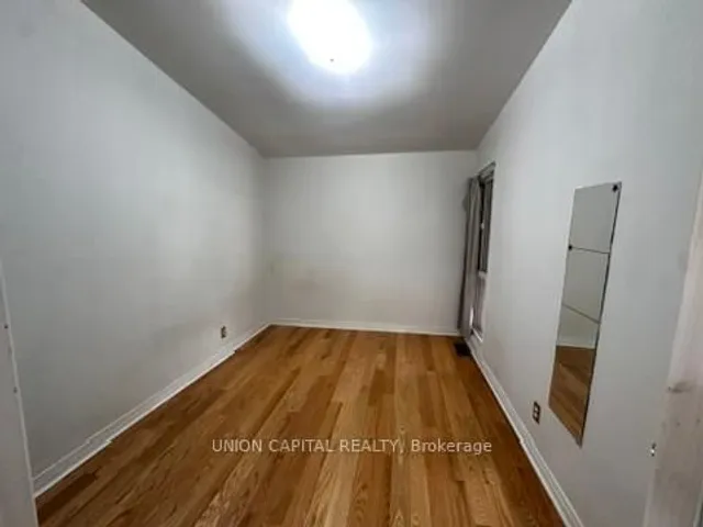 Additional property image - 10 Esterbrooke Ave Unit 33