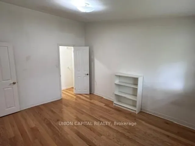 Additional property image - 10 Esterbrooke Ave Unit 33