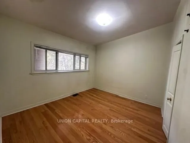 Additional property image - 10 Esterbrooke Ave Unit 33